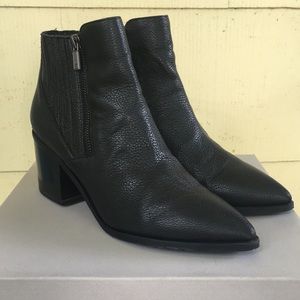 Black Leather Kenneth Cole - ANKLE BOOTIE